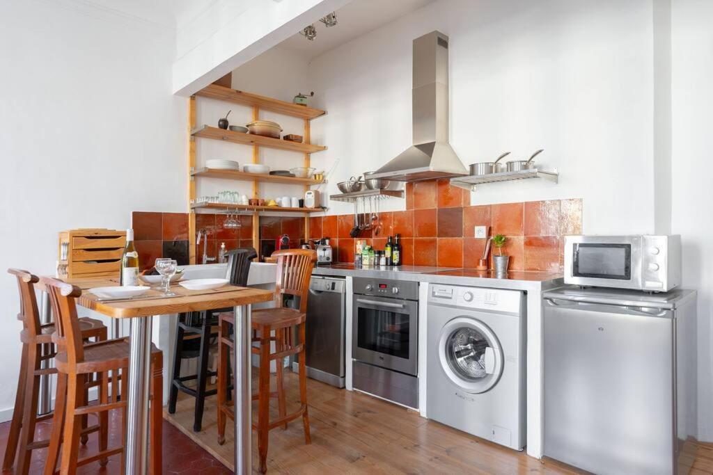 Superbe Appart, Central, Petit Balcon & Vue Place Marseille Extérieur photo