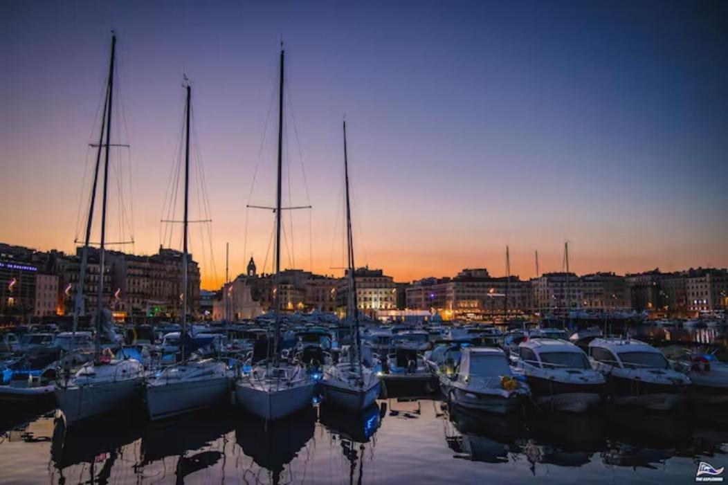 Superbe Appart, Central, Petit Balcon & Vue Place Marseille Extérieur photo